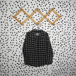 Cat & Jack Black Plaid Flannel Button Up Boys Long Sleeve Shirt